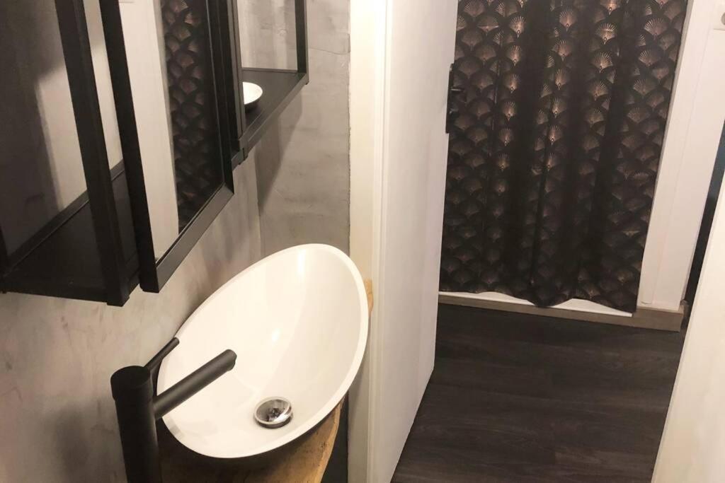 סן-ז'אן-דה מוריאן Appartement Cosy Proche De La Gare מראה חיצוני תמונה